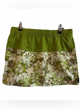 Patagonia Baggies Skirt size Small Women’s Green / White Tropical Print